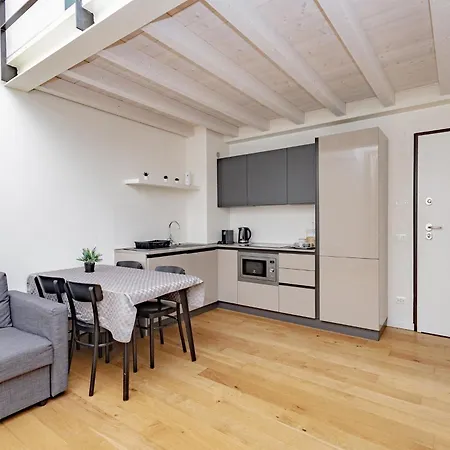 Flo Three 3 Apartment Bergamo
