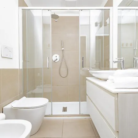 Flo Three 3 * Bergamo